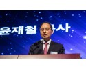 윤재철 목사.jpg