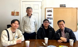 3. 시카고 다민족 교회 홍귀표 목사와 함께 (1).jpg